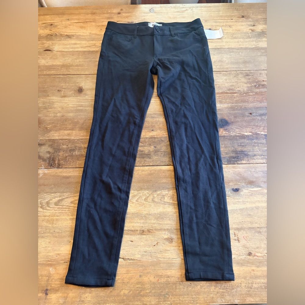 Nwt Paige Peg Super Skinny Jeans Black Size 28 | Retail $158